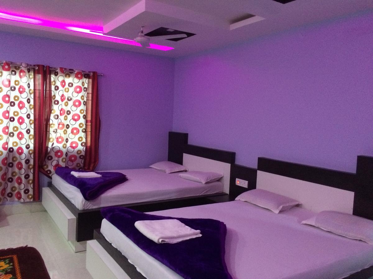 Hotel Sharda Inn Deoghar Buitenkant foto