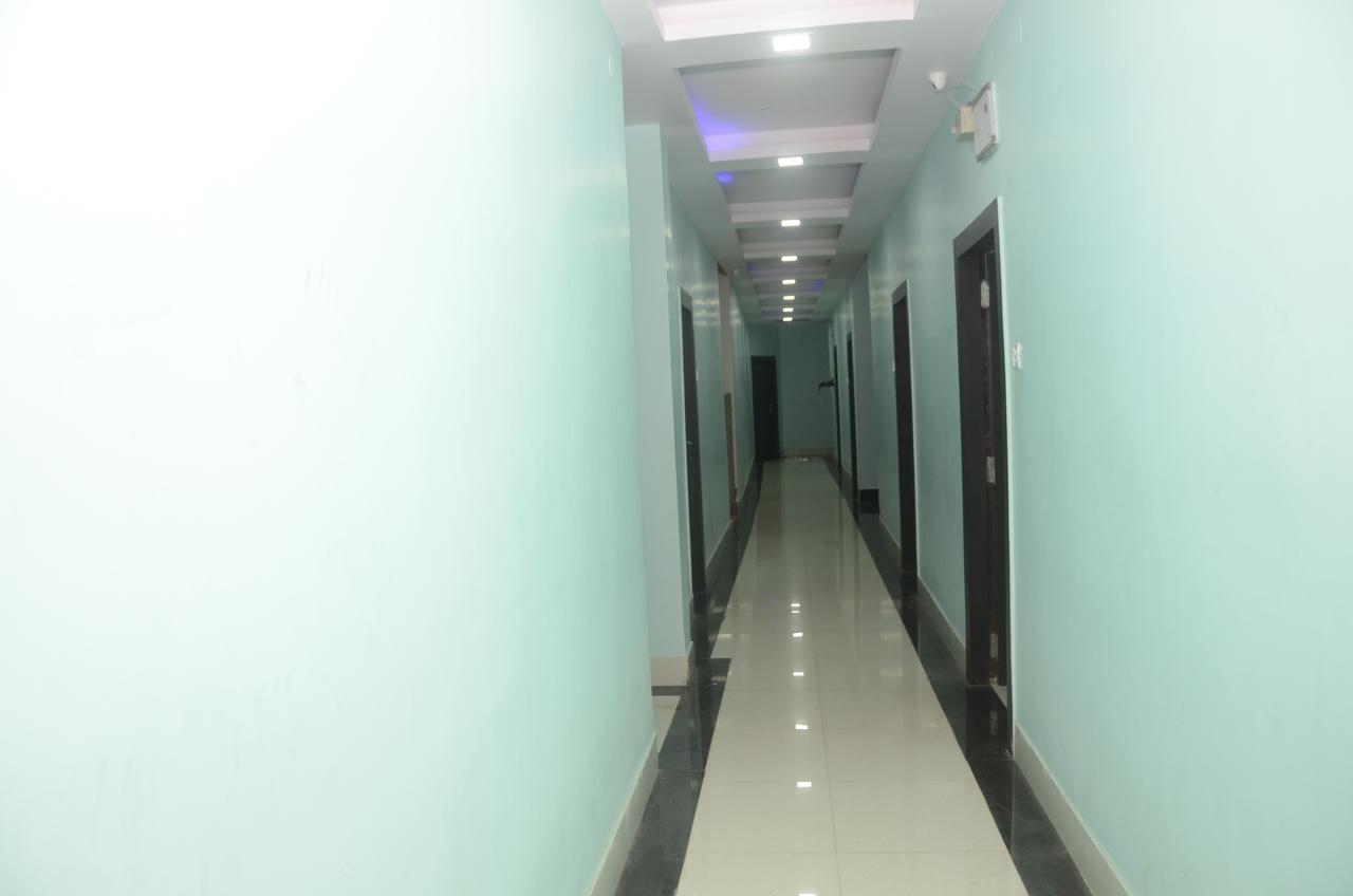 Hotel Sharda Inn Deoghar Buitenkant foto